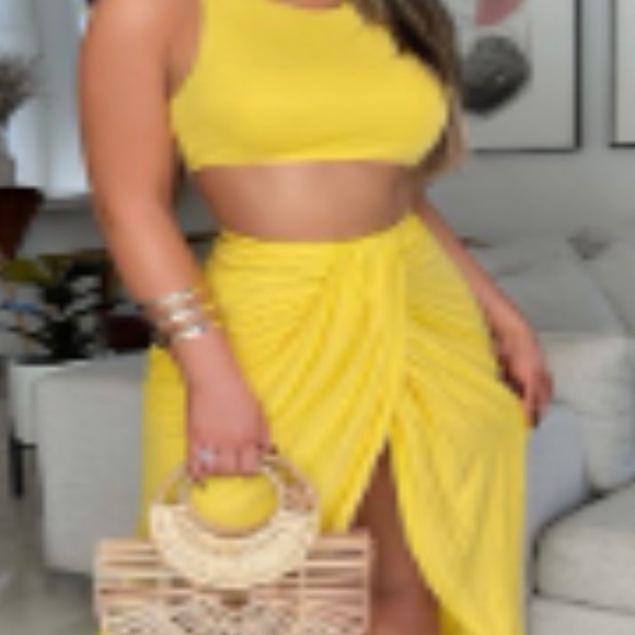 2 Piece Skirt Set - Picture 1 of 5